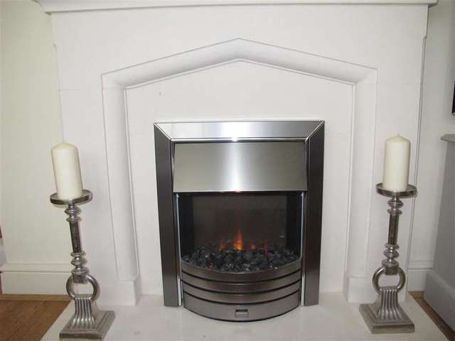  Image of 3 bedroom Detached house for sale in High Road Loughton IG10 at Loughton Essex Loughton, IG10 4QU