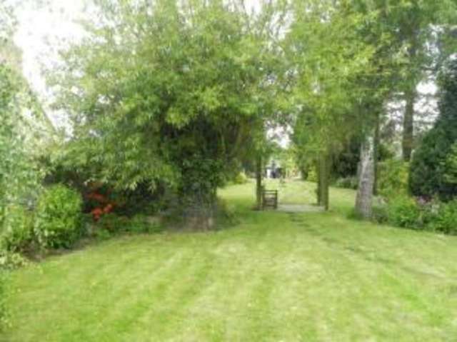  Image of 5 bedroom Detached house for sale in High Street Gretton Corby NN17 at Gretton Corby Gretton, NN17 3DE