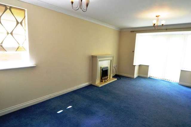  Image of 3 bedroom Semi-Detached house to rent in Hill Top Road Oldbury B68 at Hill Top Road Oldbury Oldbury, B68 9DY