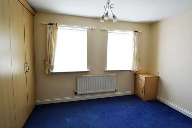  Image of 3 bedroom Semi-Detached house to rent in Hill Top Road Oldbury B68 at Hill Top Road Oldbury Oldbury, B68 9DY