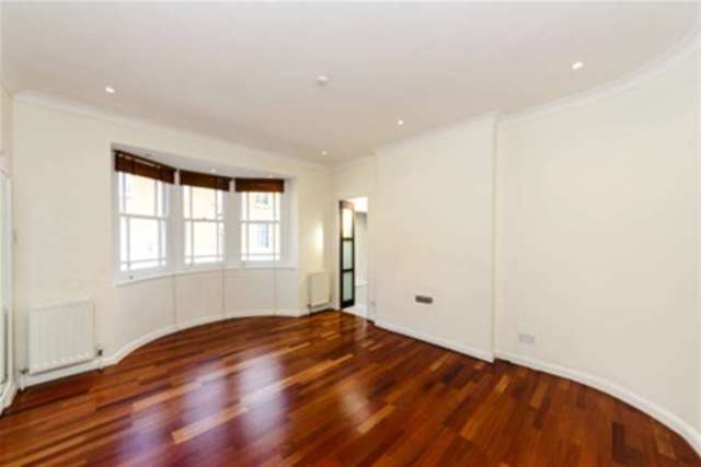  Image of 4 bedroom Detached house to rent in Hillgate Place London W8 at London, W8 7SL