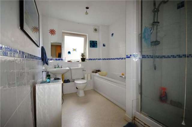  Image of 1 bedroom Flat to rent in Hills Road Cambridge CB2 at Trumpington, CB2 1LA