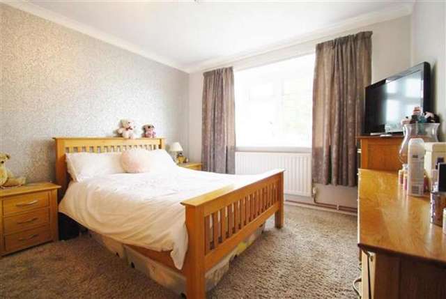  Image of 2 bedroom Bungalow for sale in Holden Drive Burgh Le Marsh Skegness PE24 at Burgh le Marsh, PE24 5LZ