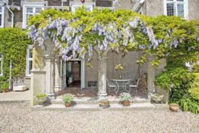  Image of 5 bedroom Detached house for sale in Holly Hill Road Meopham Gravesend DA13 at Meopham Meopham Harvel, DA13 0UB