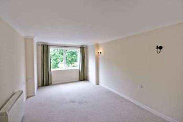 Image of 1 bedroom Retirement Property for sale in Pine Tree Glen Westbourne Bournemouth BH4 at Pine Tree Glen Westbourne Bournemouth, BH4 9ES