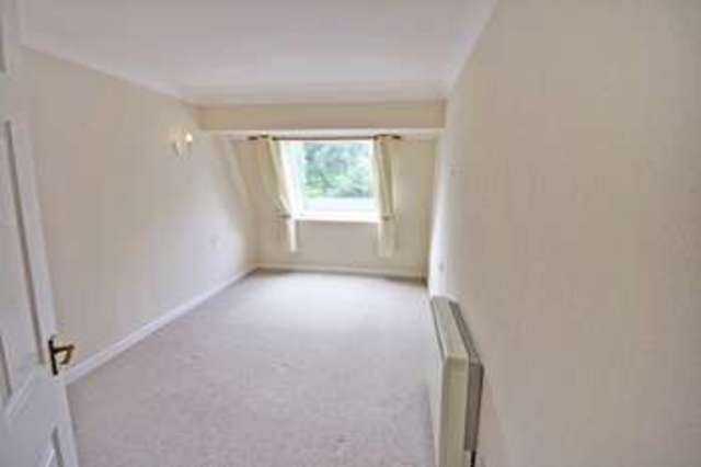  Image of 1 bedroom Retirement Property for sale in Pine Tree Glen Westbourne Bournemouth BH4 at Pine Tree Glen Westbourne Bournemouth, BH4 9ES