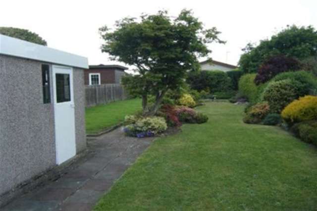  Image of 3 bedroom Detached house to rent in Horsham Avenue Bournemouth BH10 at Bournemouth, BH10 7JF