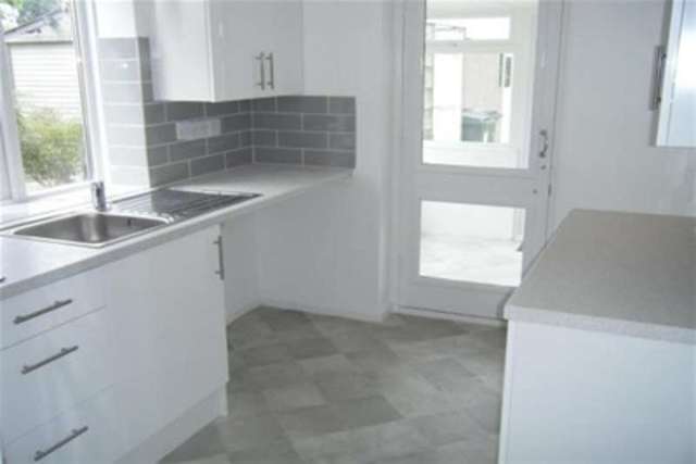  Image of 3 bedroom Detached house to rent in Horsham Avenue Bournemouth BH10 at Bournemouth, BH10 7JF