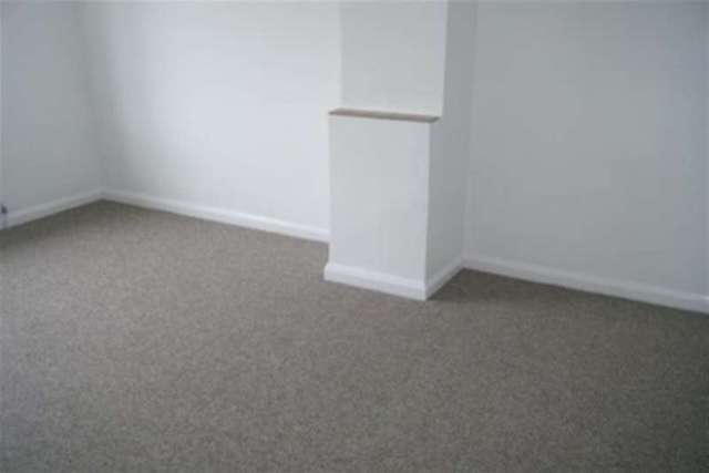  Image of 3 bedroom Detached house to rent in Horsham Avenue Bournemouth BH10 at Bournemouth, BH10 7JF