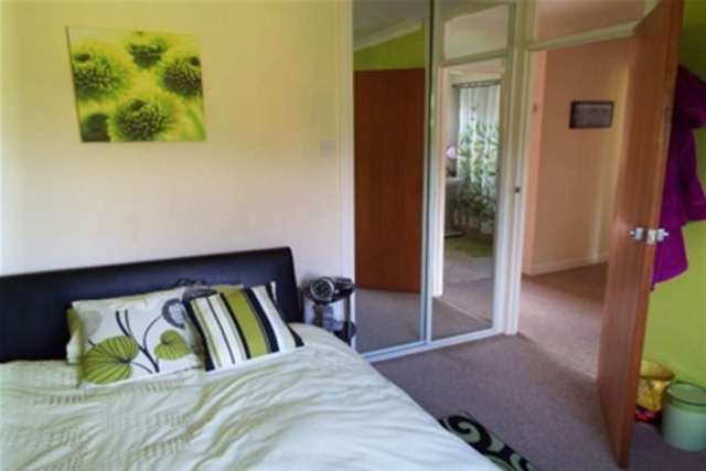  Image of 3 bedroom Bungalow to rent in Gorse Close St. Leonards Ringwood BH24 at Ringwood, BH24 2RD