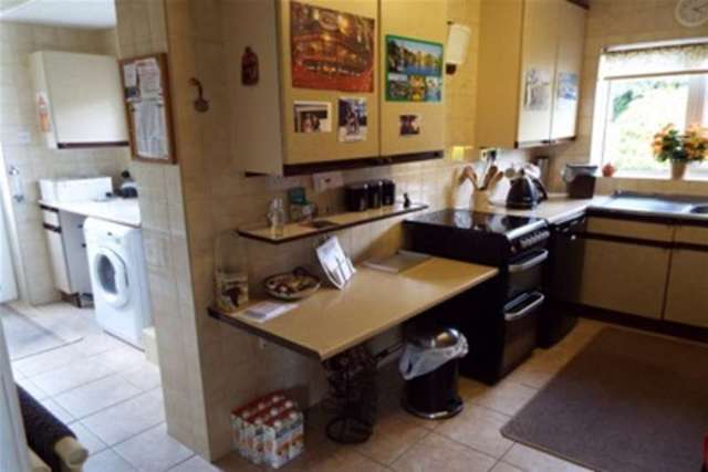  Image of 3 bedroom Bungalow to rent in Gorse Close St. Leonards Ringwood BH24 at Ringwood, BH24 2RD