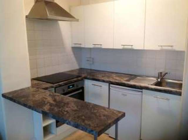  Image of Flat to rent in St. Aubyns Gardens Hove BN3 at HOVE, BN3 2TA