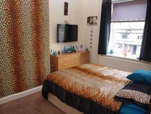  Image of 3 bedroom Terraced house for sale in Huddersfield Road Newhey Rochdale OL16 at Huddersfield Road Newhey Rochdale, OL16 3QG