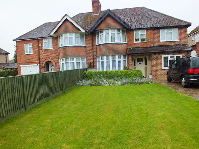  Image of 1 bedroom Flat to rent in Hungerford Drive Reading RG1 at Reading Berkshire Reading, RG1 6JA