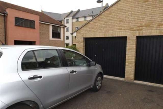  Image of 1 bedroom Detached house to rent in Iceni Way Cambridge CB4 at Cambridge, CB4 2NZ