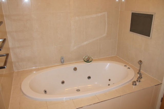  Image of 2 bedroom Apartment to rent in Isleworth Road Exeter EX4 at ISLEWORTH ROAD  EXETER, EX4 1RG