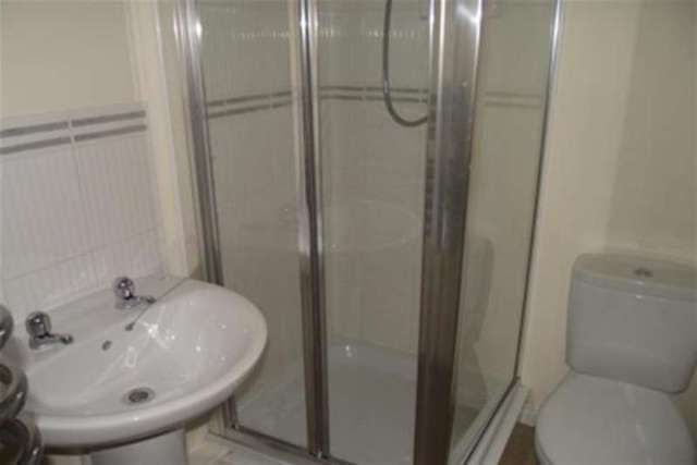  Image of 2 bedroom Flat to rent in Ivatt Drive Crewe CW2 at Crewe, CW2 6BF