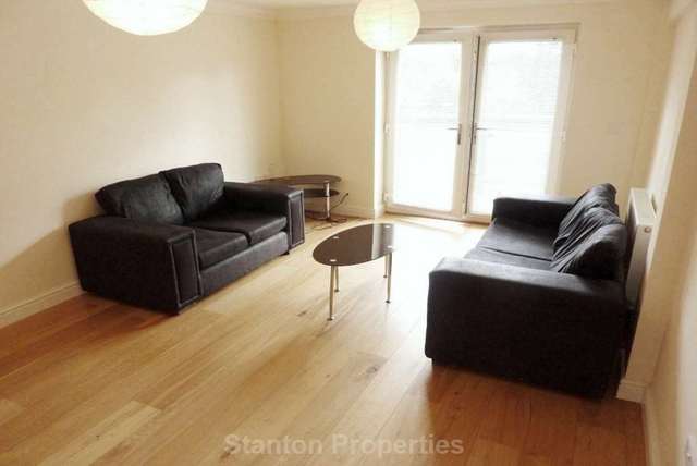  Image of 3 bedroom Apartment to rent in Upper Chorlton Road Old Trafford Manchester M16 at Upper Chorlton Road Chorlton Manchester, M16 7SH