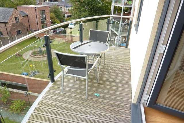  Image of 3 bedroom Apartment to rent in Upper Chorlton Road Old Trafford Manchester M16 at Upper Chorlton Road Chorlton Manchester, M16 7SH
