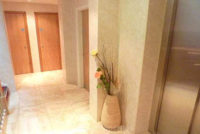  Image of 3 bedroom Apartment to rent in Upper Chorlton Road Old Trafford Manchester M16 at Upper Chorlton Road Chorlton Manchester, M16 7SH