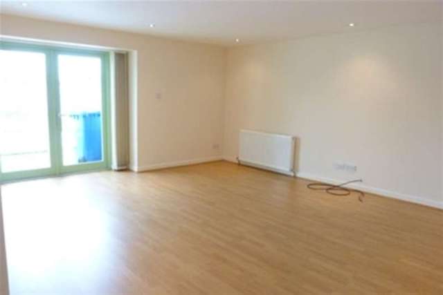  Image of 3 bedroom Detached house to rent in Riccarton Road Kilmarnock KA1 at Kilmarnock, KA1 5GA