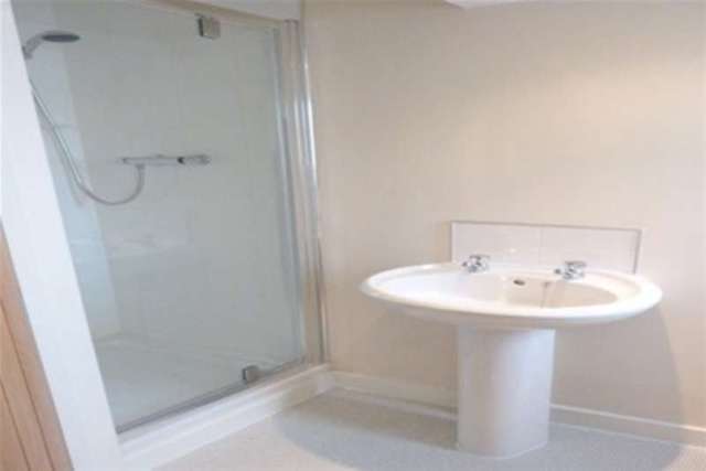  Image of 3 bedroom Detached house to rent in Riccarton Road Kilmarnock KA1 at Kilmarnock, KA1 5GA