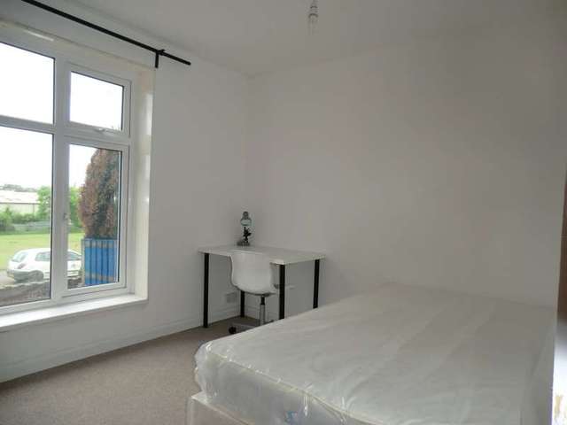  Image of 5 bedroom Semi-Detached house to rent in Kebull Green Coventry CV4 at Canley Coventry, CV4 8BL