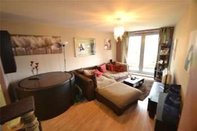  Image of 1 bedroom Apartment for sale in Kelvin Gate Bracknell RG12 at Bracknell Berkshire Easthampstead, RG12 2TN