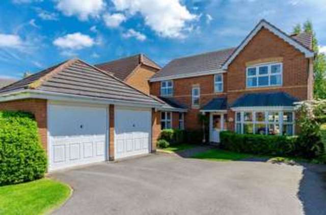  Image of 4 bedroom Detached house for sale in Sympson Close Lincoln LN2 at Sympson Close  Lincoln, LN2 4UY
