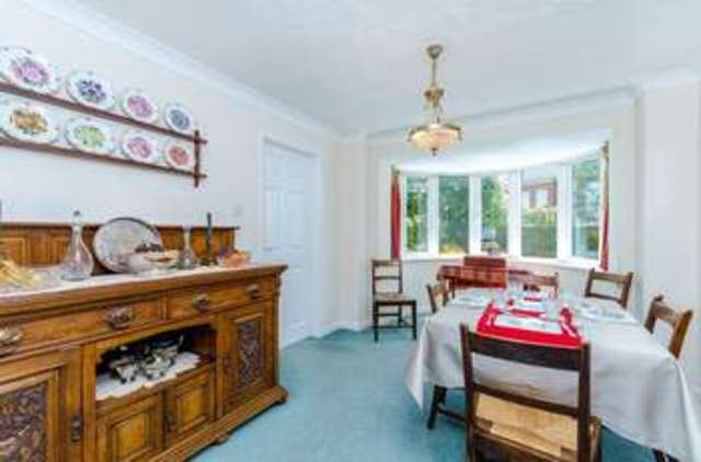  Image of 4 bedroom Detached house for sale in Sympson Close Lincoln LN2 at Sympson Close  Lincoln, LN2 4UY