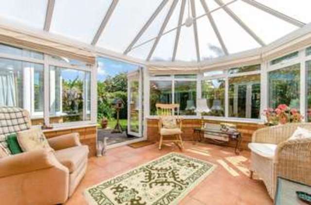  Image of 4 bedroom Detached house for sale in Sympson Close Lincoln LN2 at Sympson Close  Lincoln, LN2 4UY