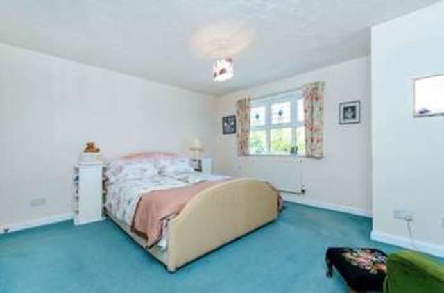  Image of 4 bedroom Detached house for sale in Sympson Close Lincoln LN2 at Sympson Close  Lincoln, LN2 4UY