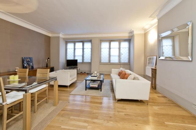  Image of 1 bedroom Flat to rent in Kensington Court Gardens London W8 at Kensington Court Gardens  London, W8 5QE