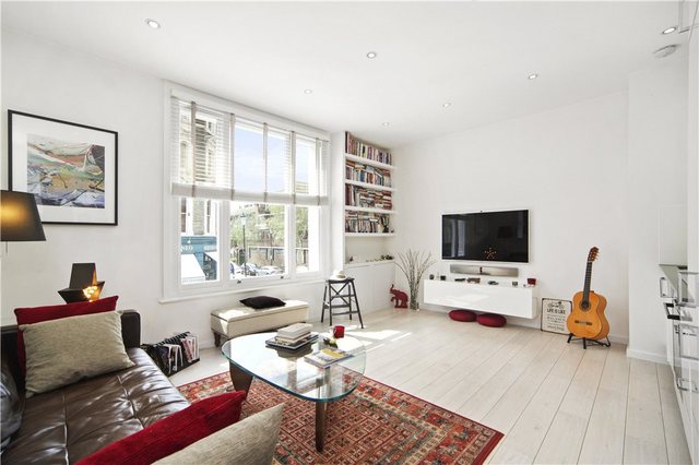  Image of 1 bedroom Flat for sale in Kensington Park Road London W11 at Kensington Park Road  London, W11 2ES