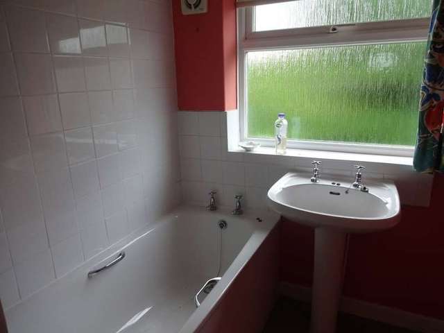  Image of 3 bedroom Detached house to rent in Kilnhurst Road Rawmarsh Rotherham S62 at Rawmarsh Rotherham South Yorkshire, S62 5QQ