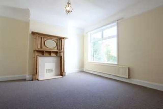  Image of 2 bedroom Flat for sale in Kings Avenue Meols Wirral CH47 at Kings Avenue  Meols, CH47 0NH