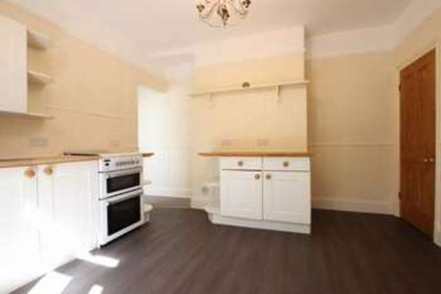  Image of 2 bedroom Flat for sale in Kings Avenue Meols Wirral CH47 at Kings Avenue  Meols, CH47 0NH