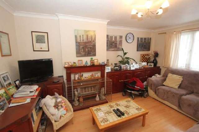  Image of 3 bedroom Property for sale in Kings Drive Edgware HA8 at Kings Drive  Edgware, HA8 8ED