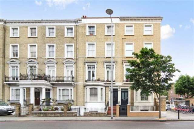  Image of 2 bedroom Property to rent in Kings Road London SW10 at London, SW10 0TU