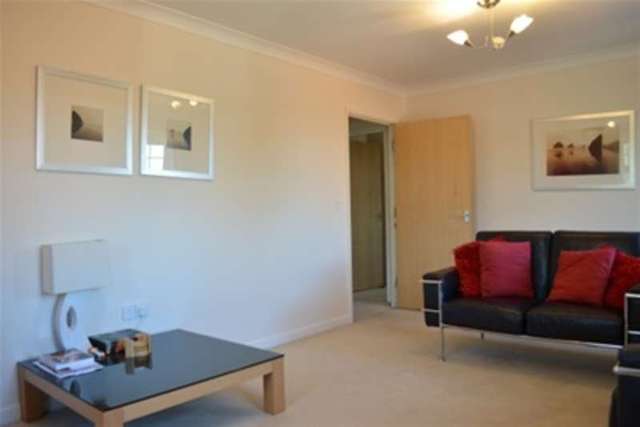  Image of 2 bedroom Property to rent in Kings Road Woking GU21 at Woking, GU21 5HU