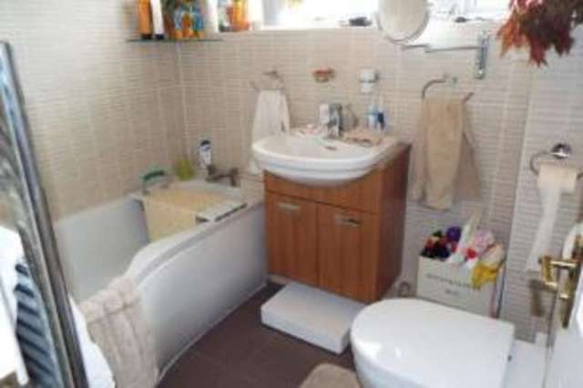  Image of 3 bedroom Terraced house for sale in Knaves Acre Headcorn Ashford TN27 at Headcorn Ashford Headcorn, TN27 9TJ