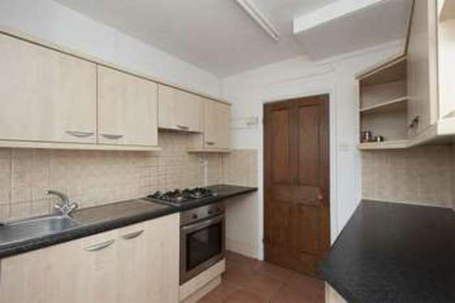  Image of 3 bedroom Terraced house to rent in Laburnum Avenue Coventry CV6 at Laburnum Avenue Coundon Coventry, CV6 1EH