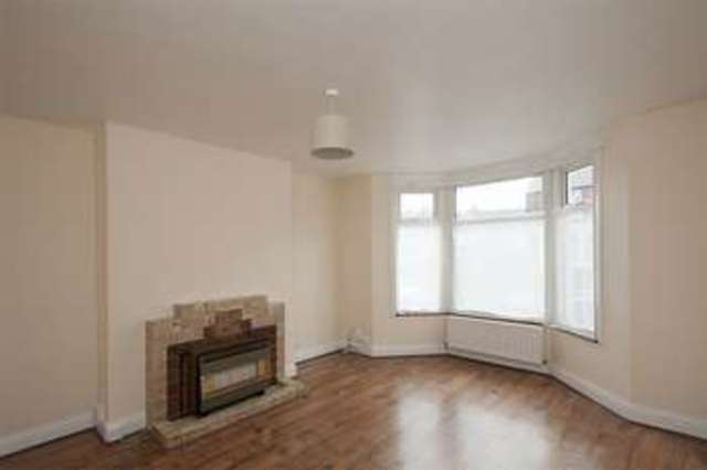  Image of 3 bedroom Terraced house to rent in Laburnum Avenue Coventry CV6 at Laburnum Avenue Coundon Coventry, CV6 1EH