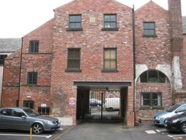  Image of Flat to rent in Lambert Street Sheffield S3 at 33 Lambert Street  Sheffield, S3 7BG