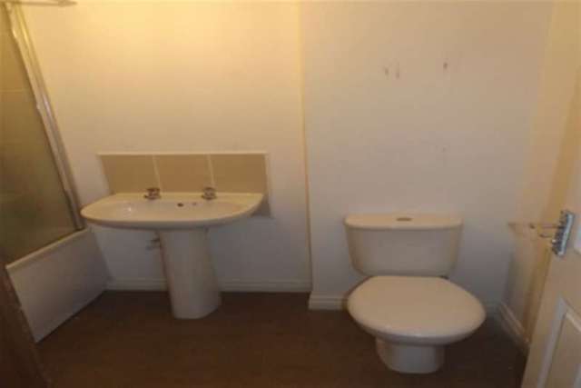  Image of 2 bedroom Detached house to rent in Lamberton Drive Brymbo Wrexham LL11 at Wrexham, LL11 5FW