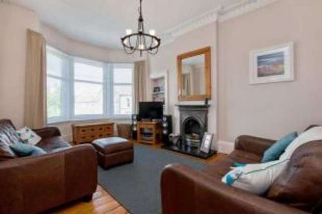  Image of 2 bedroom Flat for sale in Ledard Road Glasgow G42 at Langside Glasgow Pollokshaws, G42 9SX