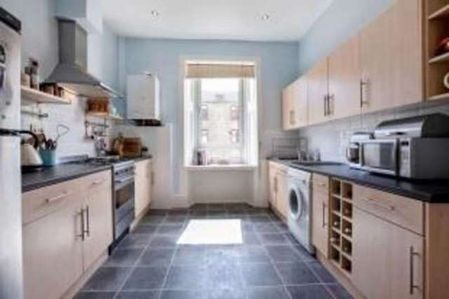  Image of 2 bedroom Flat for sale in Ledard Road Glasgow G42 at Langside Glasgow Pollokshaws, G42 9SX