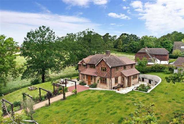  Image of 4 bedroom Detached house for sale in Lewes Road Ridgewood Uckfield TN22 at Ridgewood Uckfield Uckfield, TN22 5SL