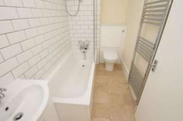  Image of 1 bedroom Flat for sale in Lewisham High Street London SE13 at London  Hither Green, SE13 6NZ