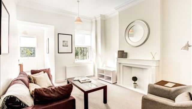  Image of 2 bedroom Apartment to rent in Lexham Gardens London W8 at Kensington W8 London, W8 6JN